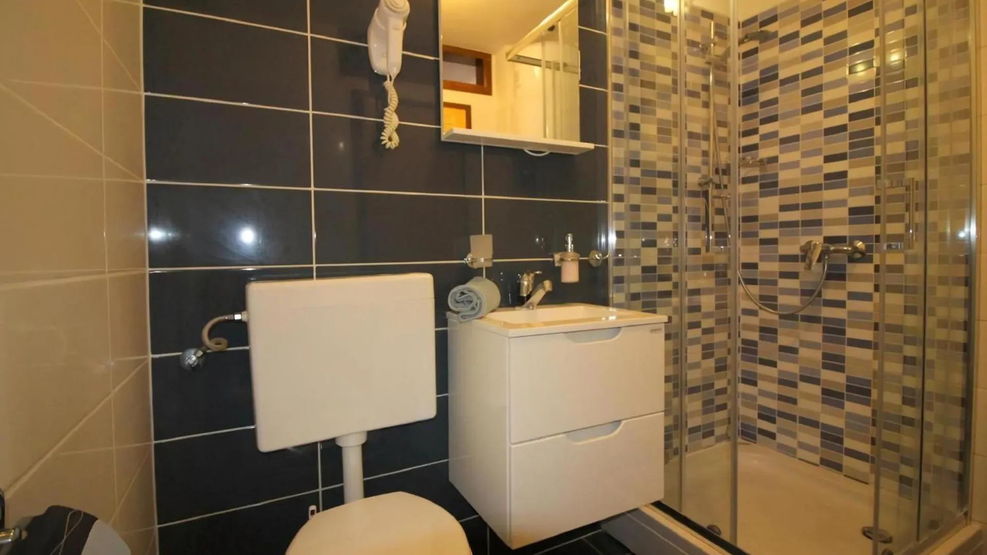 Apartment Ferienwohnung Milka Mit Schoener Grillterrasse Porec