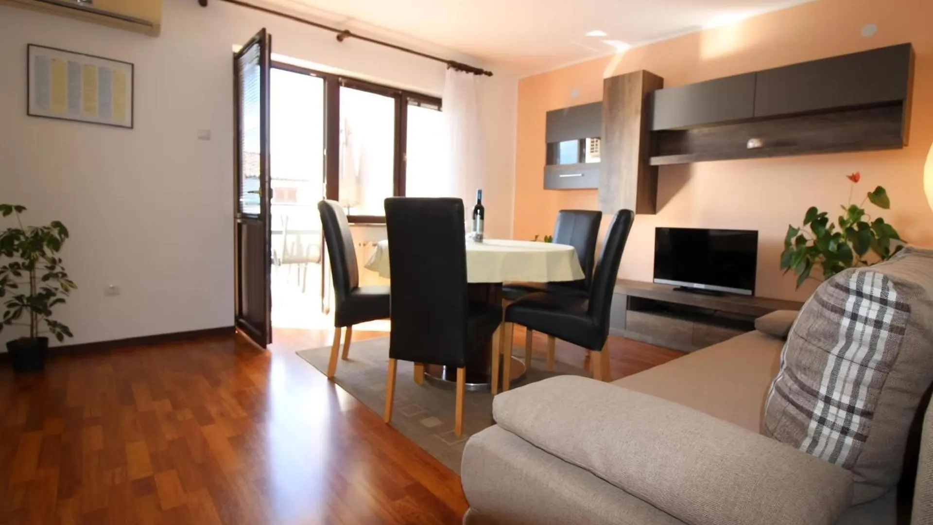 Ferienwohnung Milka Mit Schoener Grillterrasse Poreč 0*,